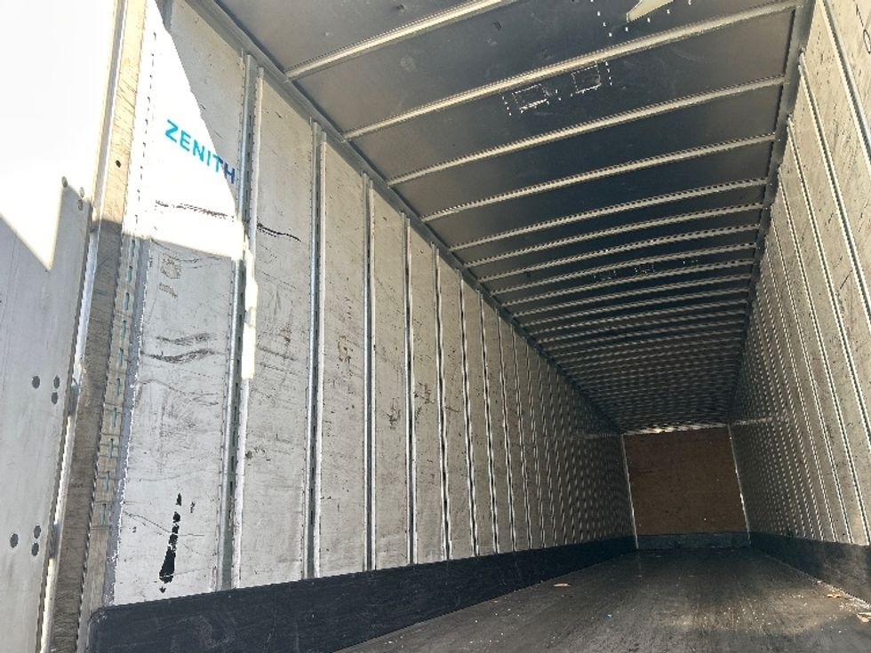 Dry Van Trailer-Semi Trailers-Utility-2015-Trailer-Buffalo-NY-298,300\n\t\tmiles-$ 15,000 - Image 9