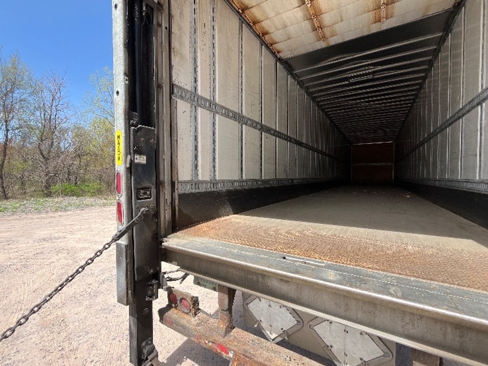 Dry Van Trailer-Semi Trailers-Utility-2015-Trailer-Chicopee-MA-212,341\n\t\tmiles-$ 16,000 - Image 9