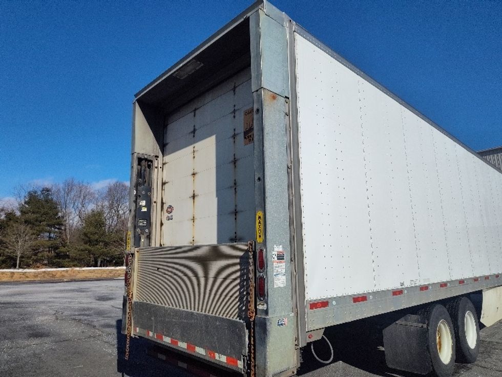 Dry Van Trailer-Semi Trailers-Utility-2015-Trailer-Chicopee-MA-256,415\n\t\tmiles-$ 15,000 - Image 4
