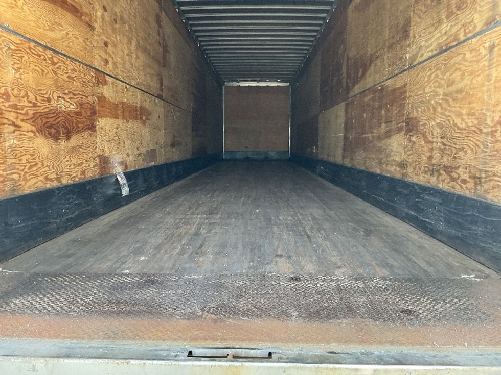 Dry Van Trailer-Semi Trailers-Utility-2015-Trailer-Chicopee-MA-56,000\n\t\tmiles-$ 14,250 - Image 8
