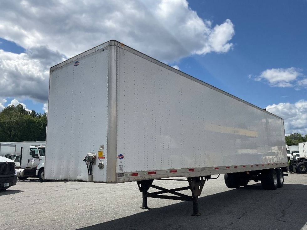Dry Van Trailer-Semi Trailers-Utility-2015-Trailer-Chicopee-MA-66,411\n\t\tmiles-$ 14,250 - Image 2
