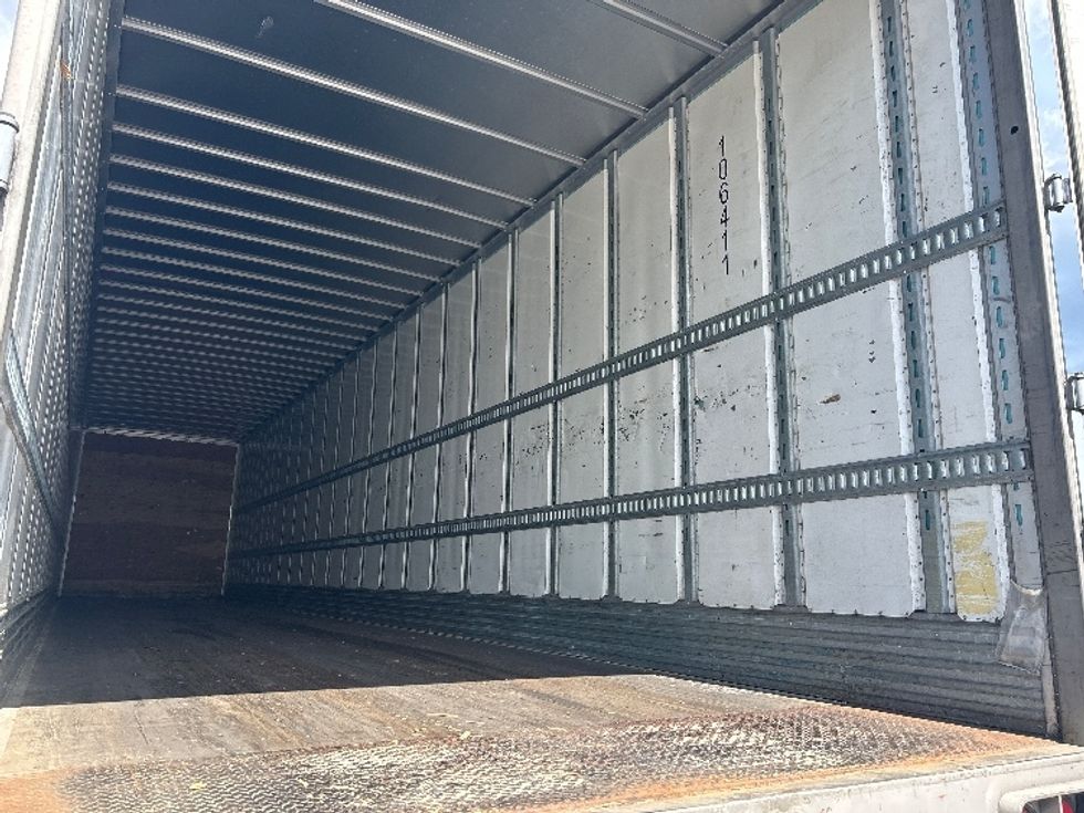 Dry Van Trailer-Semi Trailers-Utility-2015-Trailer-East Chicago-IN-581,060\n\t\tmiles-$ 14,000 - Image 9