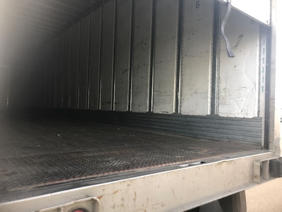 Dry Van Trailer-Semi Trailers-Utility-2015-Trailer-Everett-WA-597,467\n\t\tmiles-$ 15,500 - Image 10