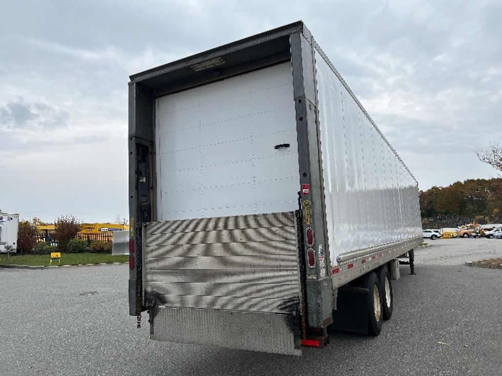 Dry Van Trailer-Semi Trailers-Utility-2015-Trailer-Fitchburg-MA-270,963\n\t\tmiles-$ 15,500 - Image 4