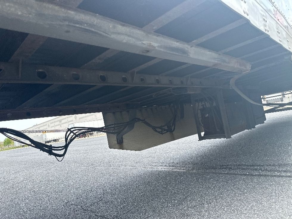 Dry Van Trailer-Semi Trailers-Utility-2015-Trailer-Kutztown-PA-279,857\n\t\tmiles-$ 16,750 - Image 10