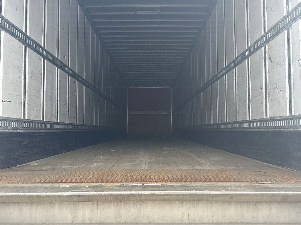 Dry Van Trailer-Semi Trailers-Utility-2015-Trailer-Kutztown-PA-279,857\n\t\tmiles-$ 16,750 - Image 7