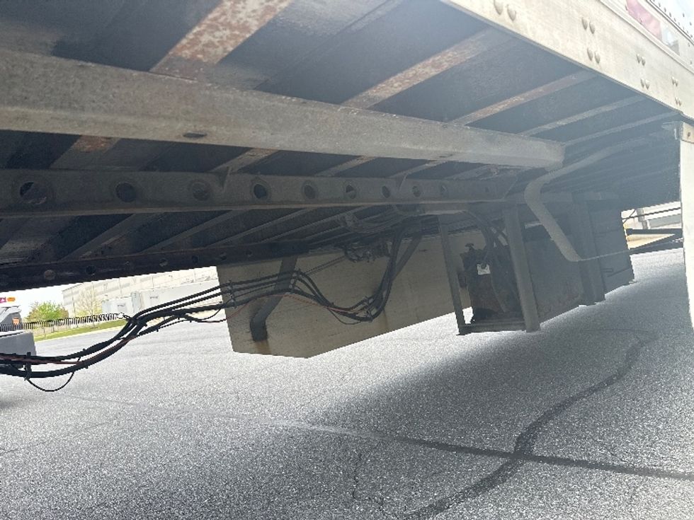 Dry Van Trailer-Semi Trailers-Utility-2015-Trailer-Kutztown-PA-372,774\n\t\tmiles-$ 16,750 - Image 5