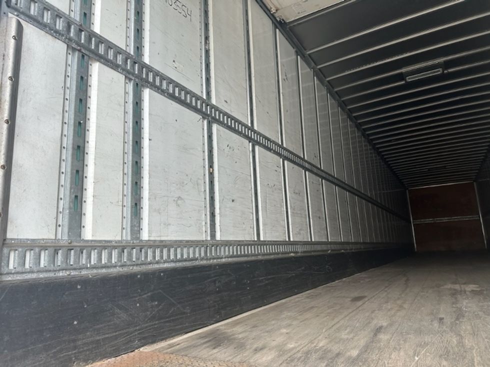 Dry Van Trailer-Semi Trailers-Utility-2015-Trailer-Kutztown-PA-372,774\n\t\tmiles-$ 16,750 - Image 9