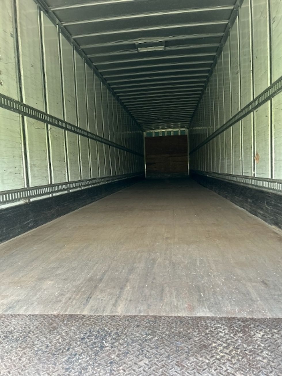 Dry Van Trailer-Semi Trailers-Utility-2015-Trailer-Kutztown-PA-428,695\n\t\tmiles-$ 15,000 - Image 8