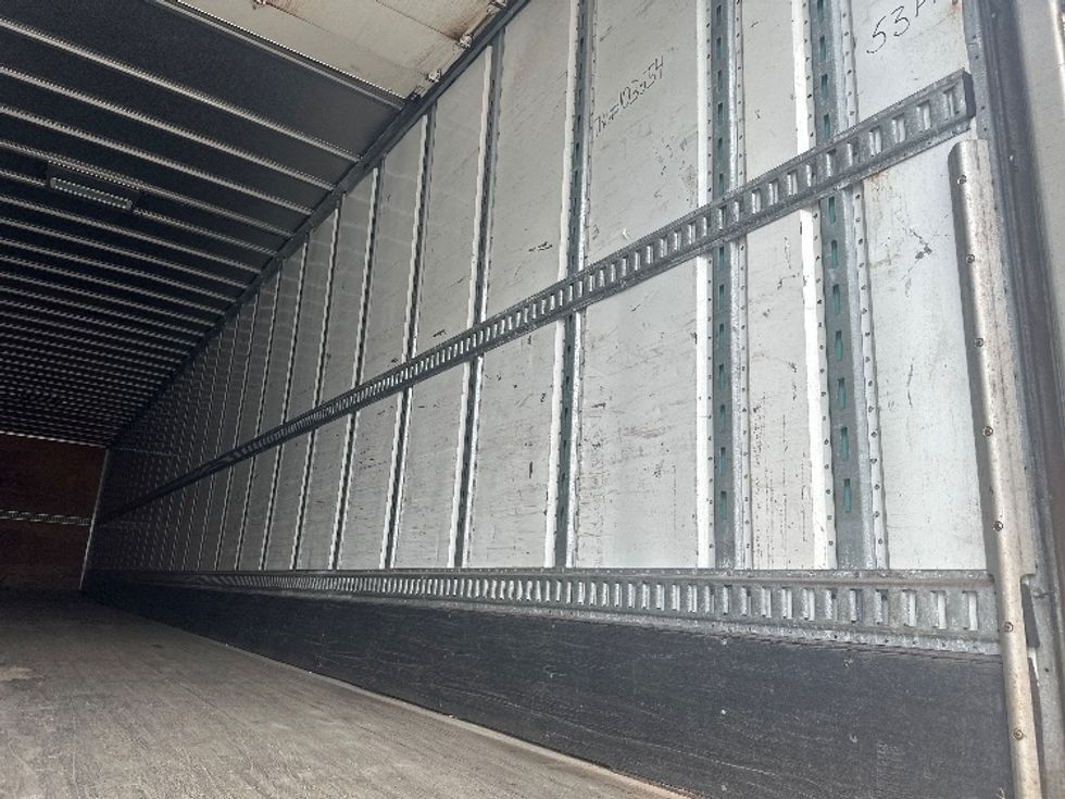 Dry Van Trailer-Semi Trailers-Utility-2015-Trailer-Kutztown-PA-490,997\n\t\tmiles-$ 15,000 - Image 10