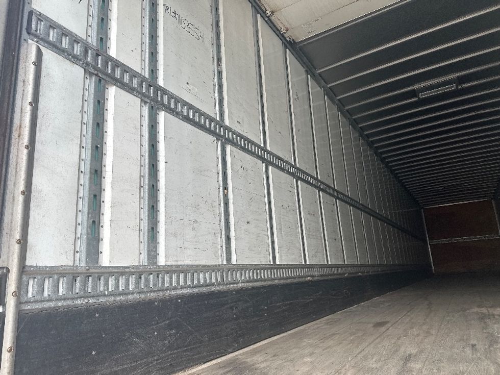 Dry Van Trailer-Semi Trailers-Utility-2015-Trailer-Kutztown-PA-490,997\n\t\tmiles-$ 15,000 - Image 9