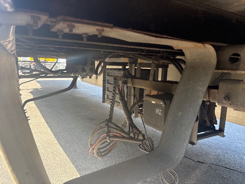 Dry Van Trailer-Semi Trailers-Utility-2015-Trailer-Linden-NJ-308,186\n\t\tmiles-$ 15,500 - Image 5