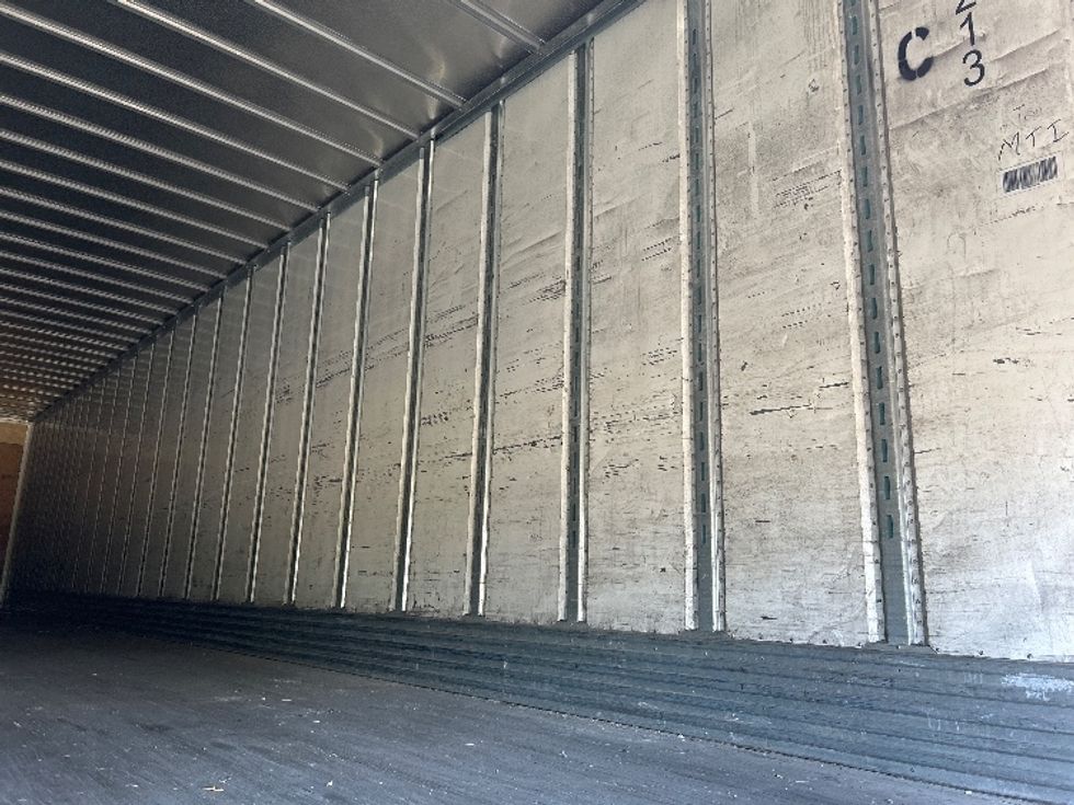 Dry Van Trailer-Semi Trailers-Utility-2015-Trailer-Medley-FL-185,055\n\t\tmiles-$ 14,500 - Image 10
