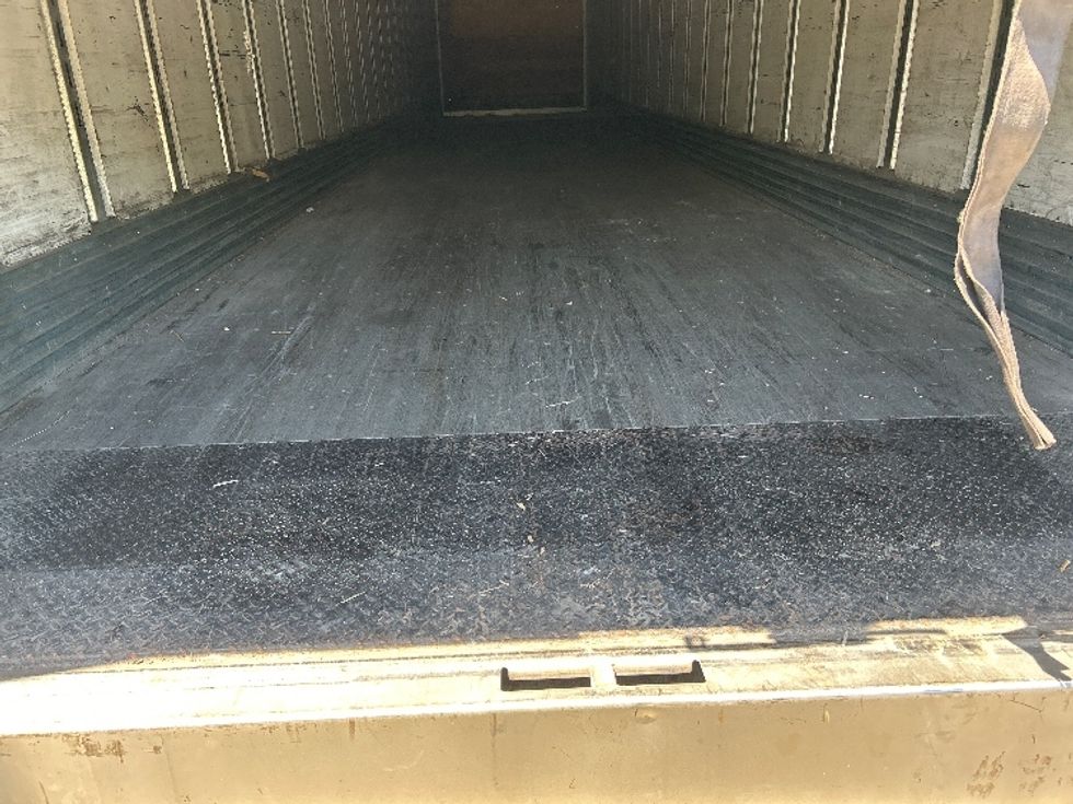 Dry Van Trailer-Semi Trailers-Utility-2015-Trailer-Medley-FL-185,055\n\t\tmiles-$ 14,500 - Image 8