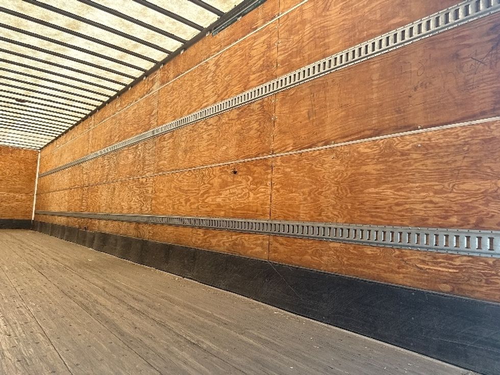 Dry Van Trailer-Semi Trailers-Utility-2015-Trailer-Milwaukee-WI-146,823\n\t\tmiles-$ 12,750 - Image 10