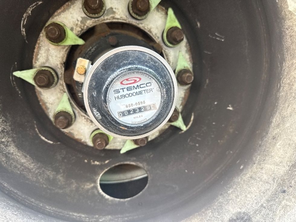 Dry Van Trailer-Semi Trailers-Utility-2015-Trailer-Milwaukee-WI-146,823\n\t\tmiles-$ 12,750 - Image 11