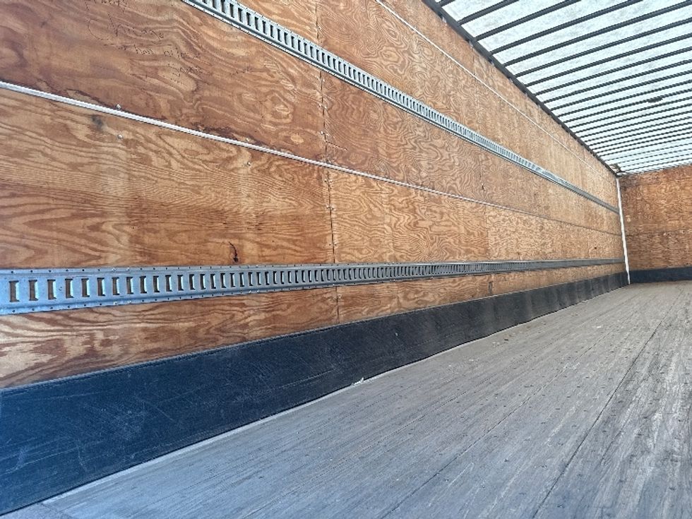 Dry Van Trailer-Semi Trailers-Utility-2015-Trailer-Milwaukee-WI-146,823\n\t\tmiles-$ 12,750 - Image 9