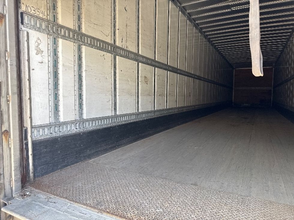 Dry Van Trailer-Semi Trailers-Utility-2015-Trailer-Norton-MA-266,259\n\t\tmiles-$ 15,500 - Image 9