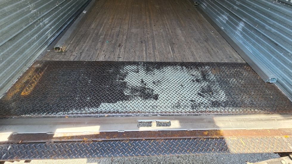 Dry Van Trailer-Semi Trailers-Utility-2015-Trailer-Ocala-FL-187,177\n\t\tmiles-$ 14,500 - Image 9