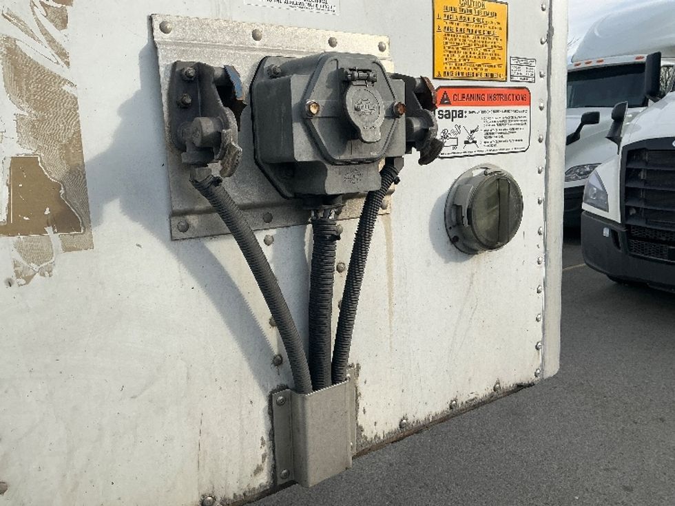 Dry Van Trailer-Semi Trailers-Utility-2015-Trailer-Sparks-NV-141,061\n\t\tmiles-$ 15,500 - Image 10