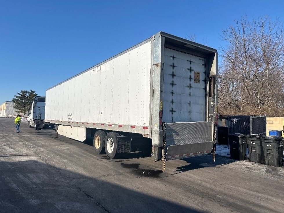 Dry Van Trailer-Semi Trailers-Utility-2015-Trailer-Swedesboro-NJ-260,917\n\t\tmiles-$ 15,500 - Image 3