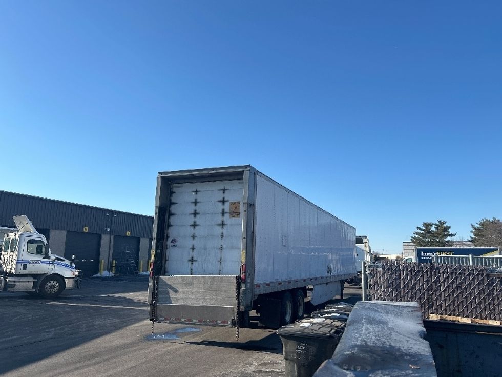 Dry Van Trailer-Semi Trailers-Utility-2015-Trailer-Swedesboro-NJ-260,917\n\t\tmiles-$ 15,500 - Image 4