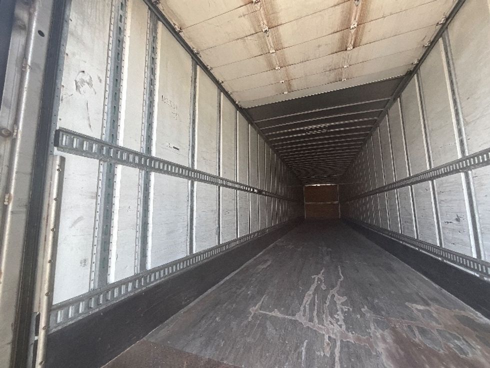 Dry Van Trailer-Semi Trailers-Utility-2015-Trailer-Swedesboro-NJ-506,559\n\t\tmiles-$ 15,000 - Image 9