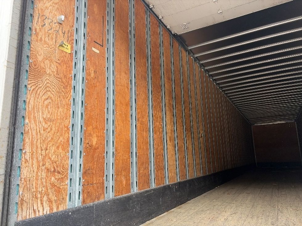 Dry Van Trailer-Semi Trailers-Utility-2016-Trailer-Atlanta (Forest Park)-GA-168,000\n\t\tmiles-$ 18,000 - Image 8
