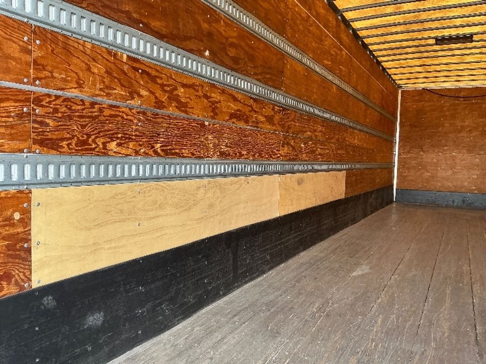Dry Van Trailer-Semi Trailers-Utility-2016-Trailer-Fontana-CA-370,591\n\t\tmiles-$ 15,250 - Image 9