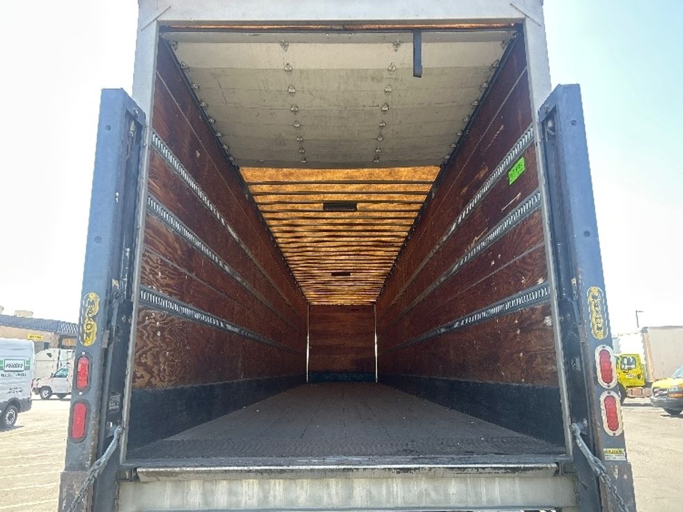 Dry Van Trailer-Semi Trailers-Utility-2016-Trailer-Fontana-CA-624,682\n\t\tmiles-$ 17,000 - Image 8