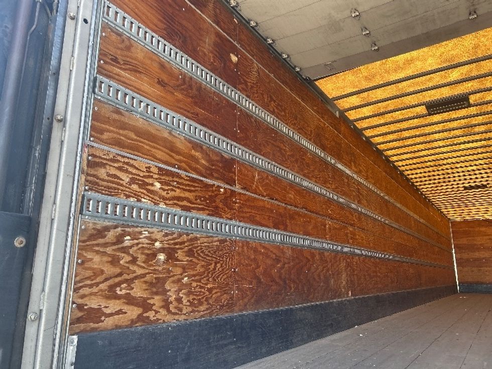Dry Van Trailer-Semi Trailers-Utility-2016-Trailer-Fontana-CA-624,682\n\t\tmiles-$ 17,000 - Image 9