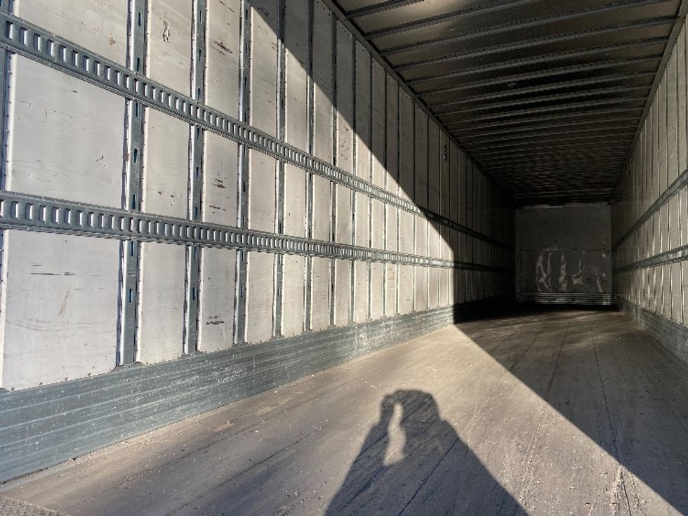 Dry Van Trailer-Semi Trailers-Utility-2016-Trailer-Greensboro-NC-190,537\n\t\tmiles-$ 17,000 - Image 9