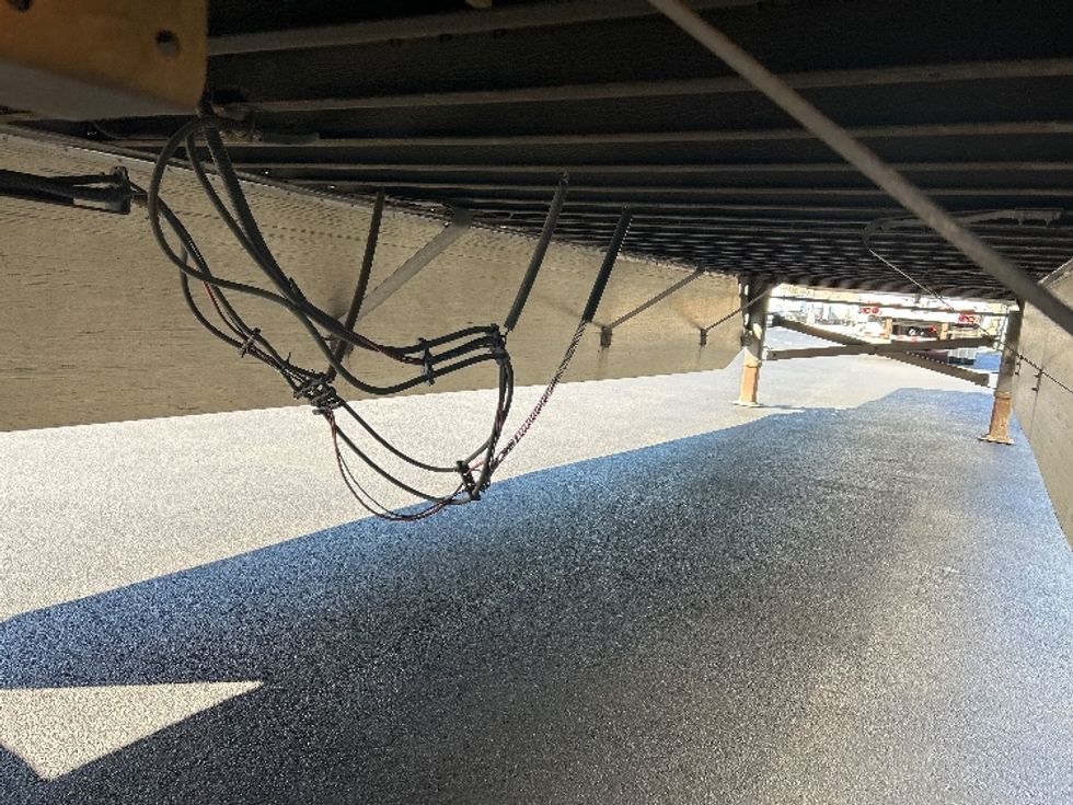 Dry Van Trailer-Semi Trailers-Utility-2016-Trailer-Greensboro-NC-324,029\n\t\tmiles-$ 17,000 - Image 5