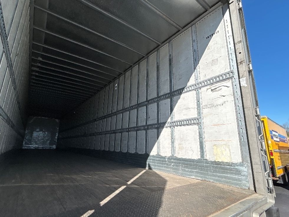 Dry Van Trailer-Semi Trailers-Utility-2016-Trailer-Greensboro-NC-741,458\n\t\tmiles-$ 17,000 - Image 10