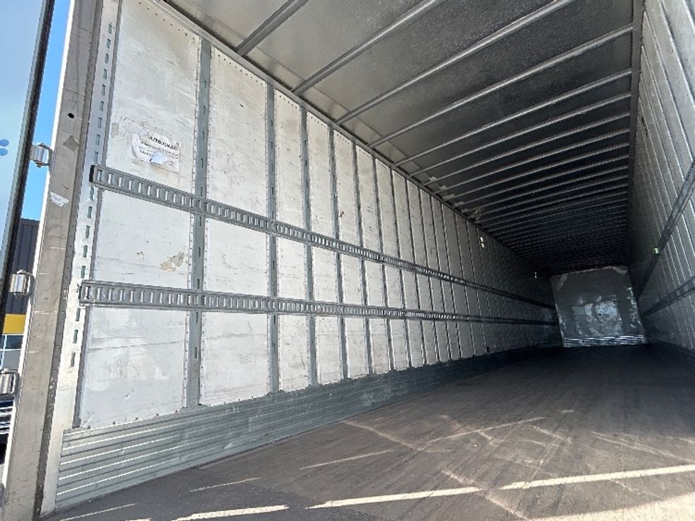 Dry Van Trailer-Semi Trailers-Utility-2016-Trailer-Greensboro-NC-741,458\n\t\tmiles-$ 17,000 - Image 9