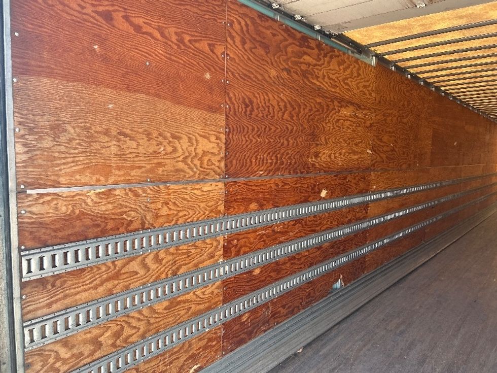 Dry Van Trailer-Semi Trailers-Utility-2016-Trailer-Mcdonough-GA-581,969\n\t\tmiles-$ 17,500 - Image 9