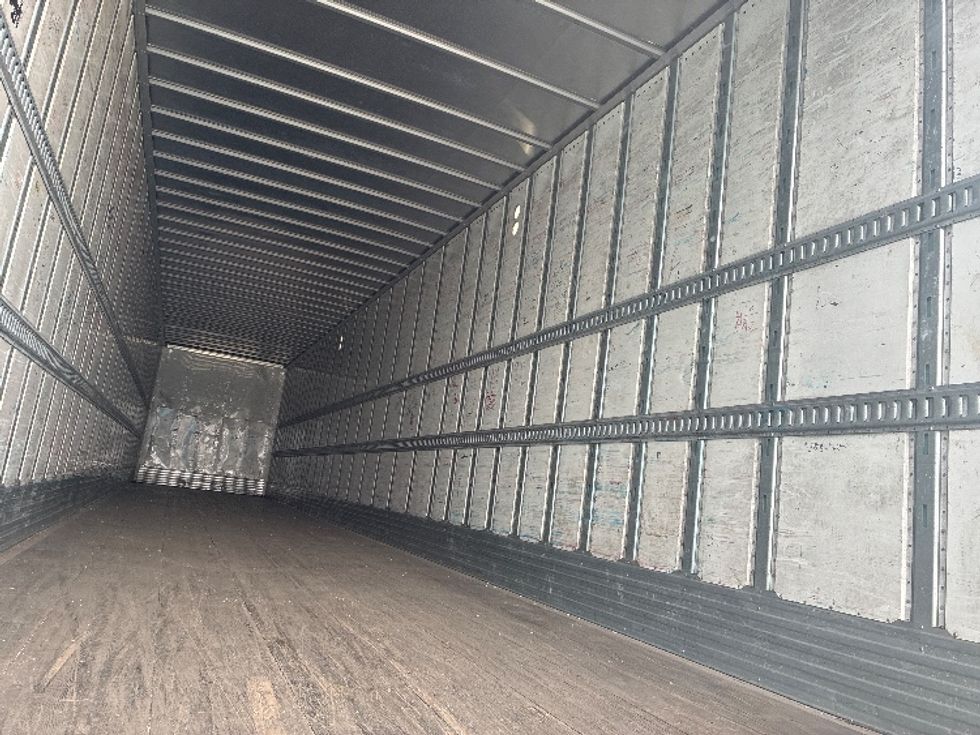Dry Van Trailer-Semi Trailers-Utility-2016-Trailer-Rocky Mount-VA-459,498\n\t\tmiles-$ 17,000 - Image 9