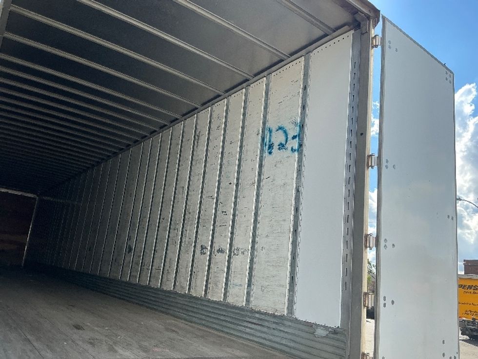 Dry Van Trailer-Semi Trailers-Utility-2016-Trailer-Saint Louis-MO-907,472\n\t\tmiles-$ 19,000 - Image 10