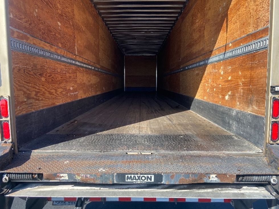 Dry Van Trailer-Semi Trailers-Utility-2016-Trailer-San Antonio-TX-319,972\n\t\tmiles-$ 16,000 - Image 8