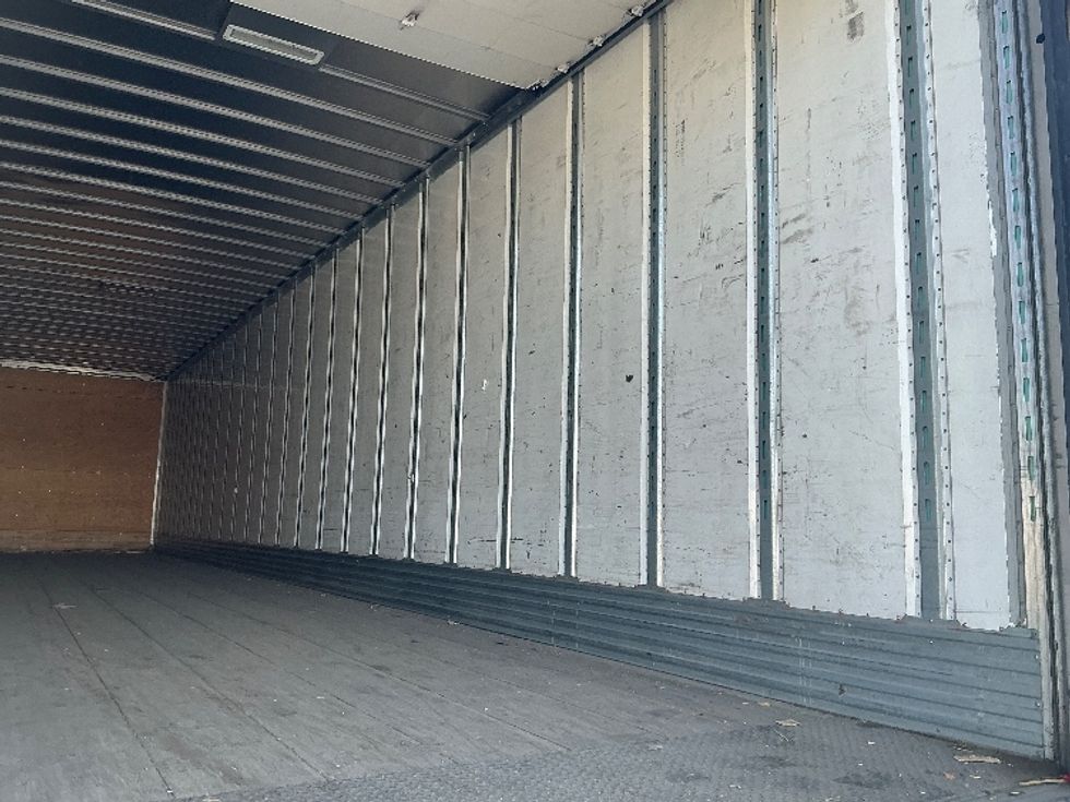 Dry Van Trailer-Semi Trailers-Utility-2016-Trailer-West Sacramento-CA-274,795\n\t\tmiles-$ 16,000 - Image 10