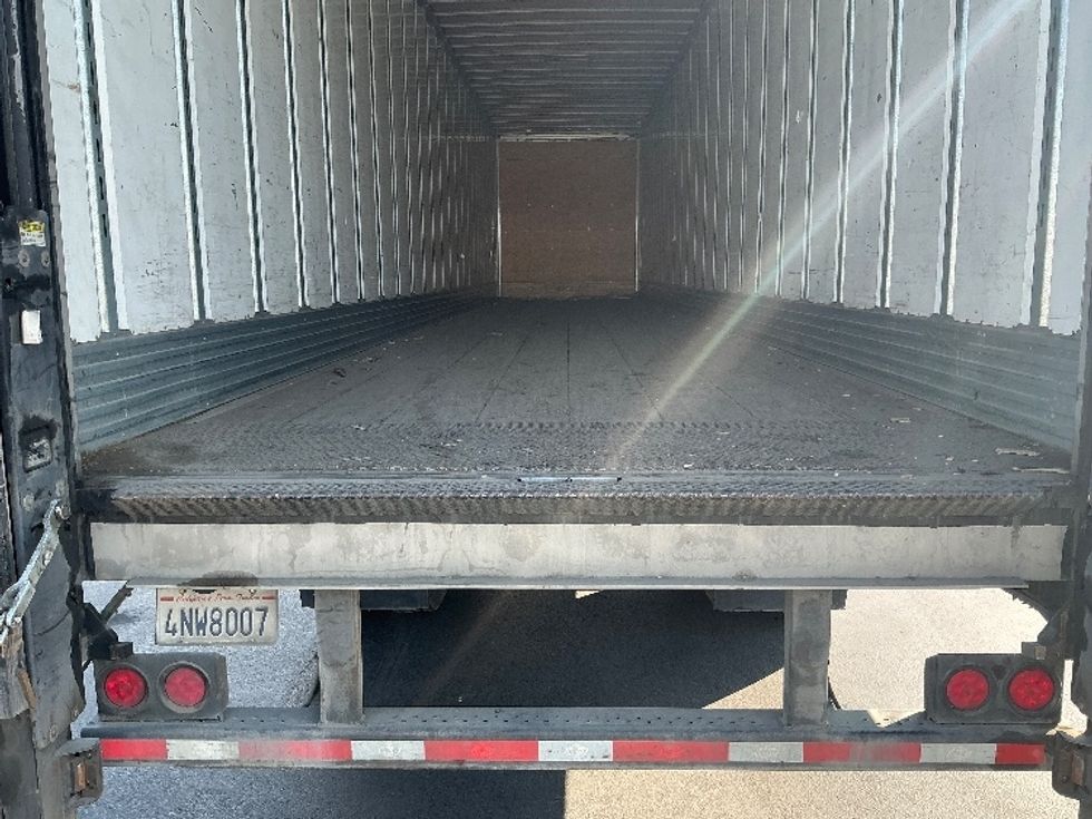 Dry Van Trailer-Semi Trailers-Utility-2016-Trailer-West Sacramento-CA-274,795\n\t\tmiles-$ 16,000 - Image 8