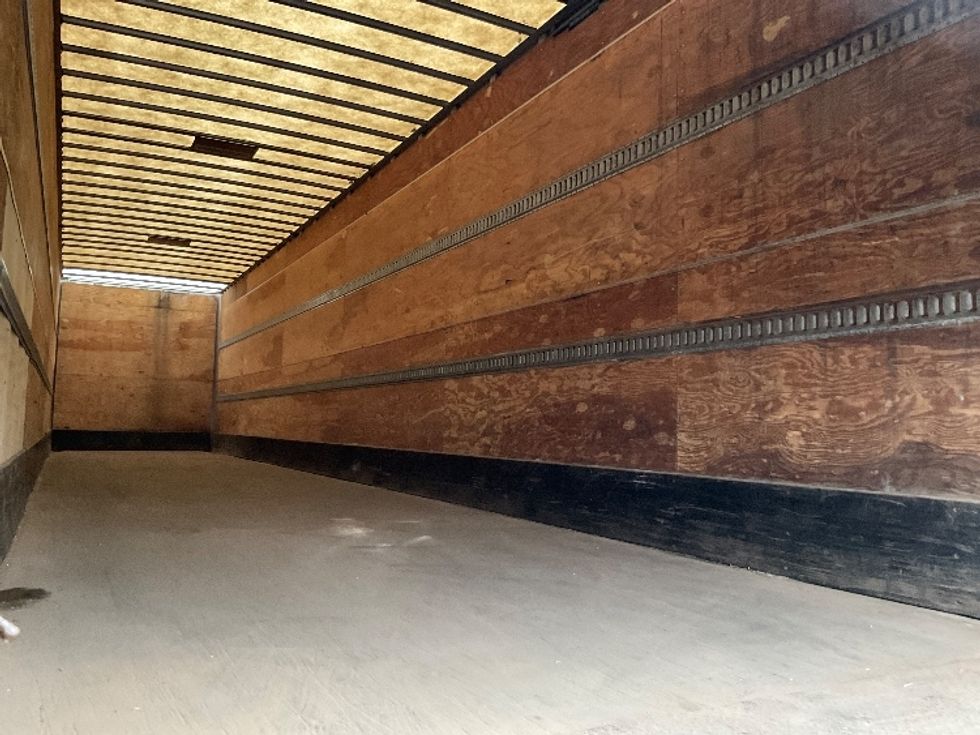 Dry Van Trailer-Semi Trailers-Utility-2017-Trailer-Rochester-NY-338,642\n\t\tmiles-$ 16,250 - Image 10