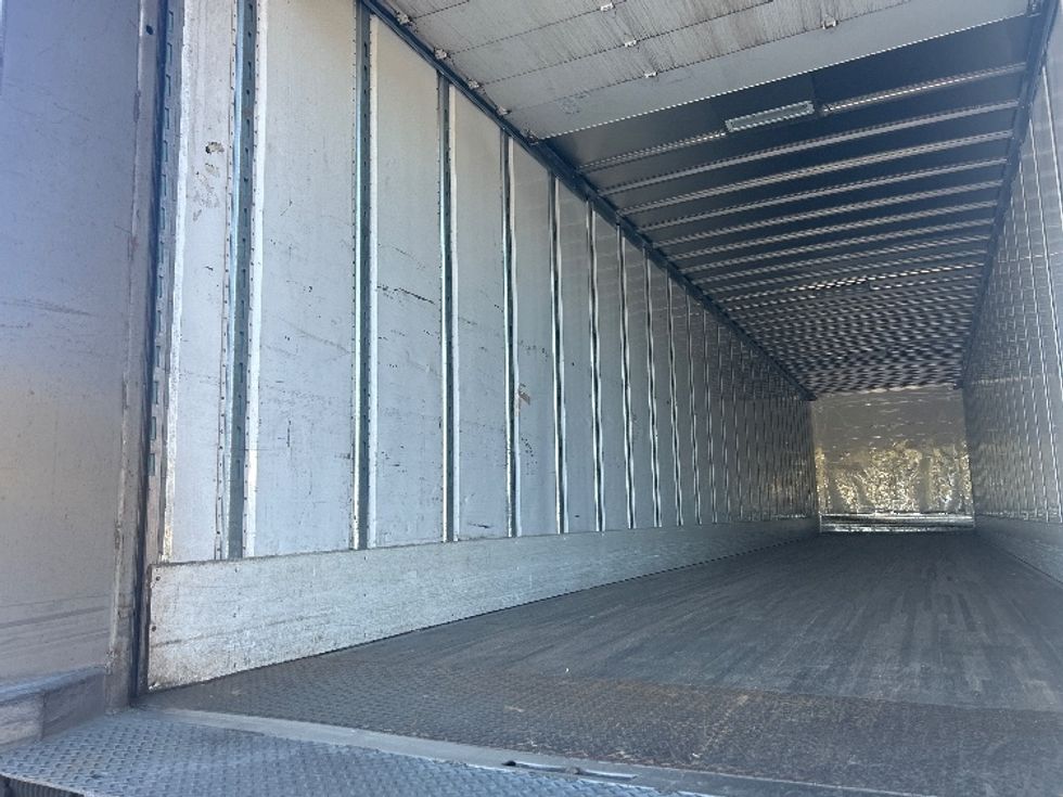 Dry Van Trailer-Semi Trailers-Utility-2017-Trailer-Swedesboro-NJ-412,782\n\t\tmiles-$ 16,500 - Image 9