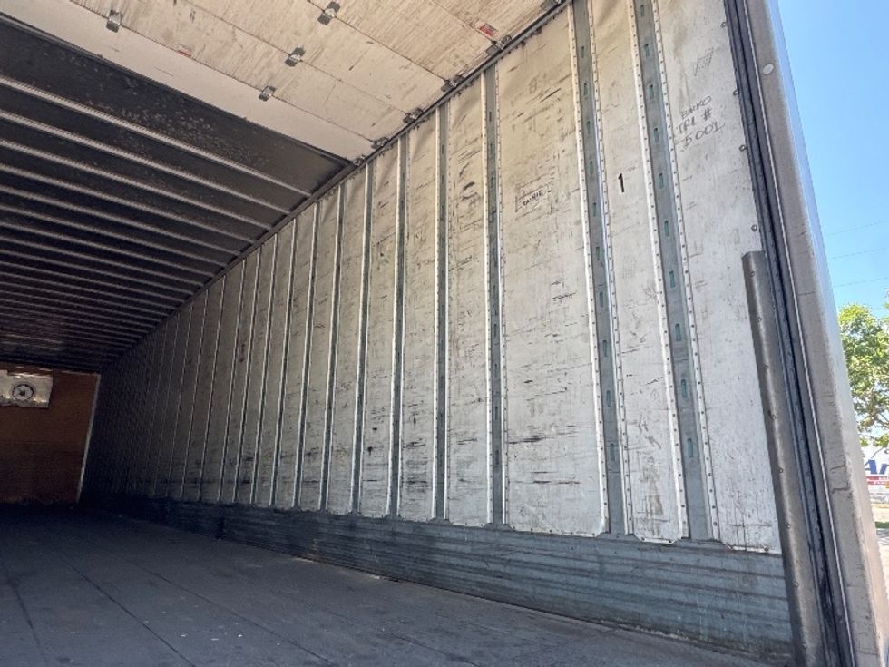 Dry Van Trailer-Semi Trailers-Utility-2018-Trailer-Greeley-CO-300,001\n\t\tmiles-$ 15,000 - Image 9