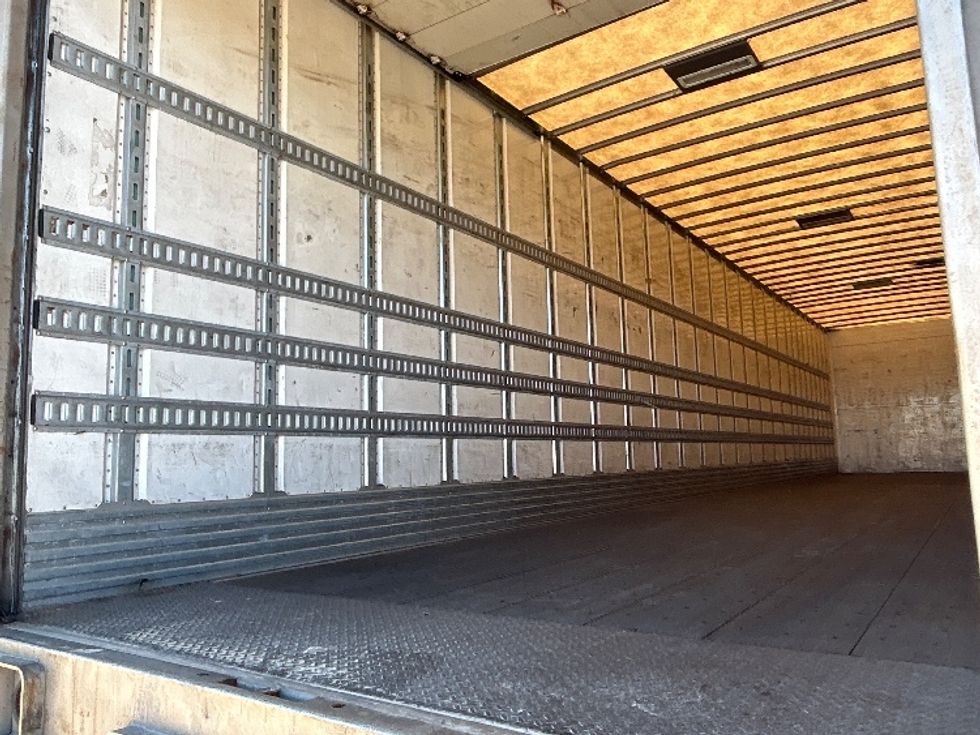Dry Van Trailer-Semi Trailers-Utility-2018-Trailer-Lubbock-TX-354,025\n\t\tmiles-$ 15,250 - Image 9