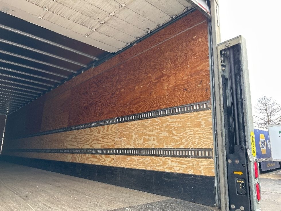 Dry Van Trailer-Semi Trailers-Utility-2018-Trailer-Memphis-TN-256,010\n\t\tmiles-$ 20,000 - Image 10