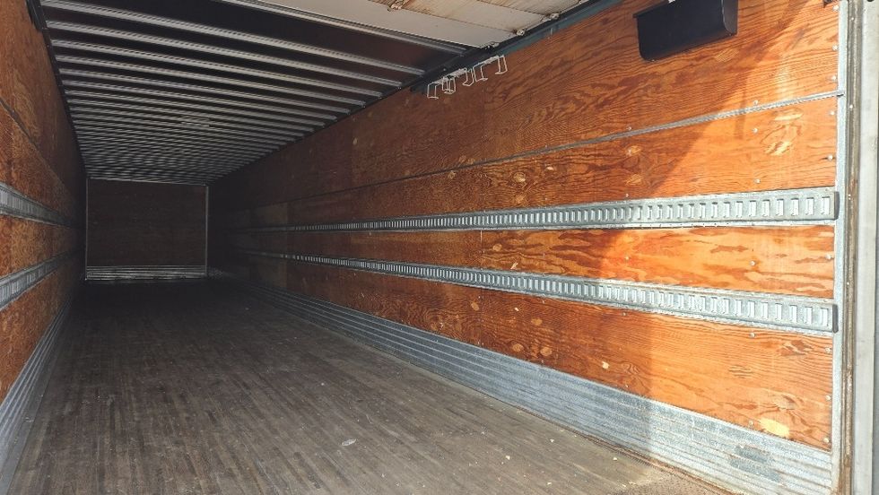 Dry Van Trailer-Semi Trailers-Utility-2018-Trailer-New Bedford-MA-350,071\n\t\tmiles-$ 18,500 - Image 10