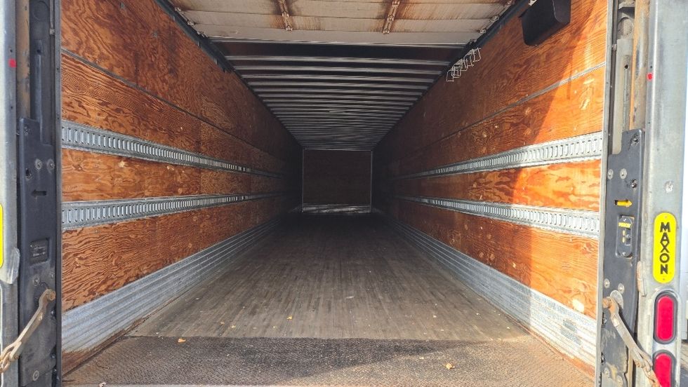 Dry Van Trailer-Semi Trailers-Utility-2018-Trailer-New Bedford-MA-350,071\n\t\tmiles-$ 18,500 - Image 8