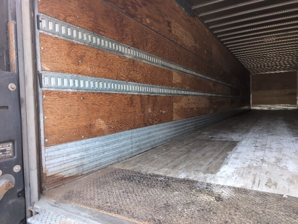 Dry Van Trailer-Semi Trailers-Utility-2018-Trailer-New Bedford-MA-371,983\n\t\tmiles-$ 18,750 - Image 9