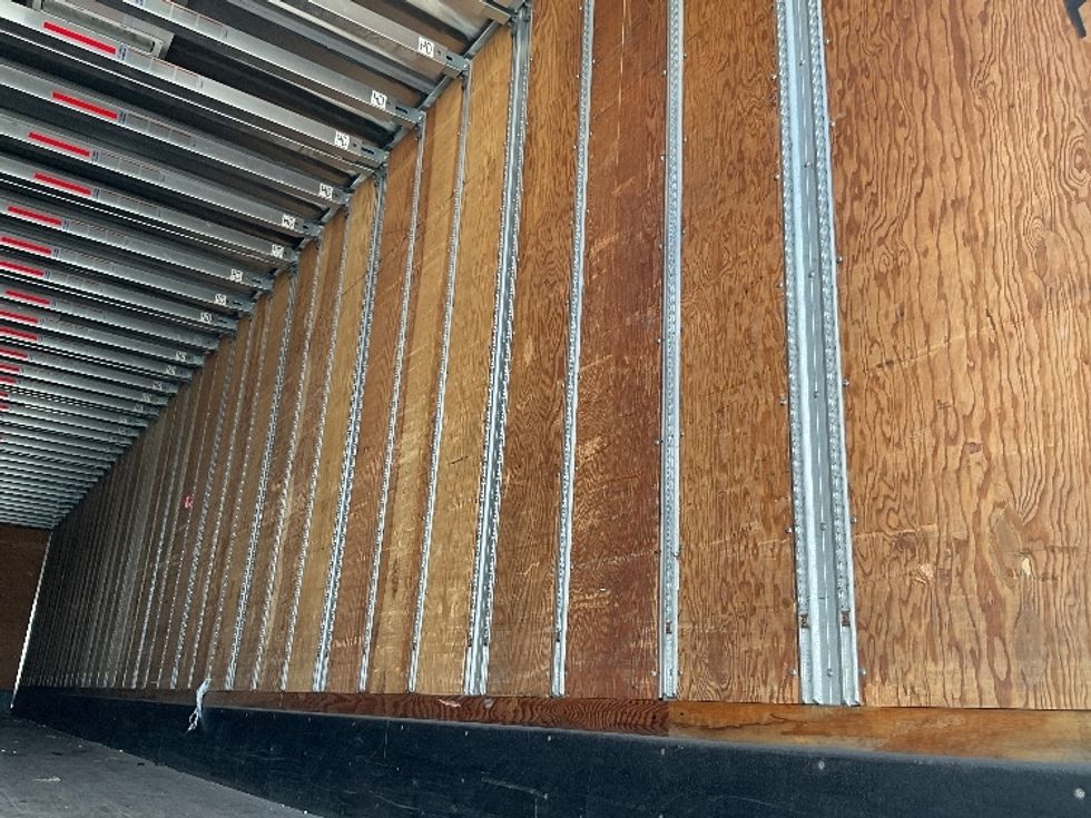 Dry Van Trailer-Semi Trailers-Utility-2018-Trailer-New Castle-DE-240,207\n\t\tmiles-$ 18,750 - Image 9